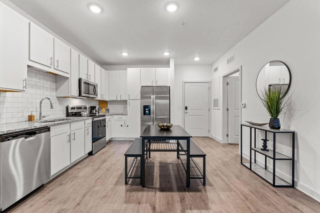 Complete Apartment ,10 Min To Parks Pets Allowed, Resort-Style Amenities Orlando Eksteriør bilde