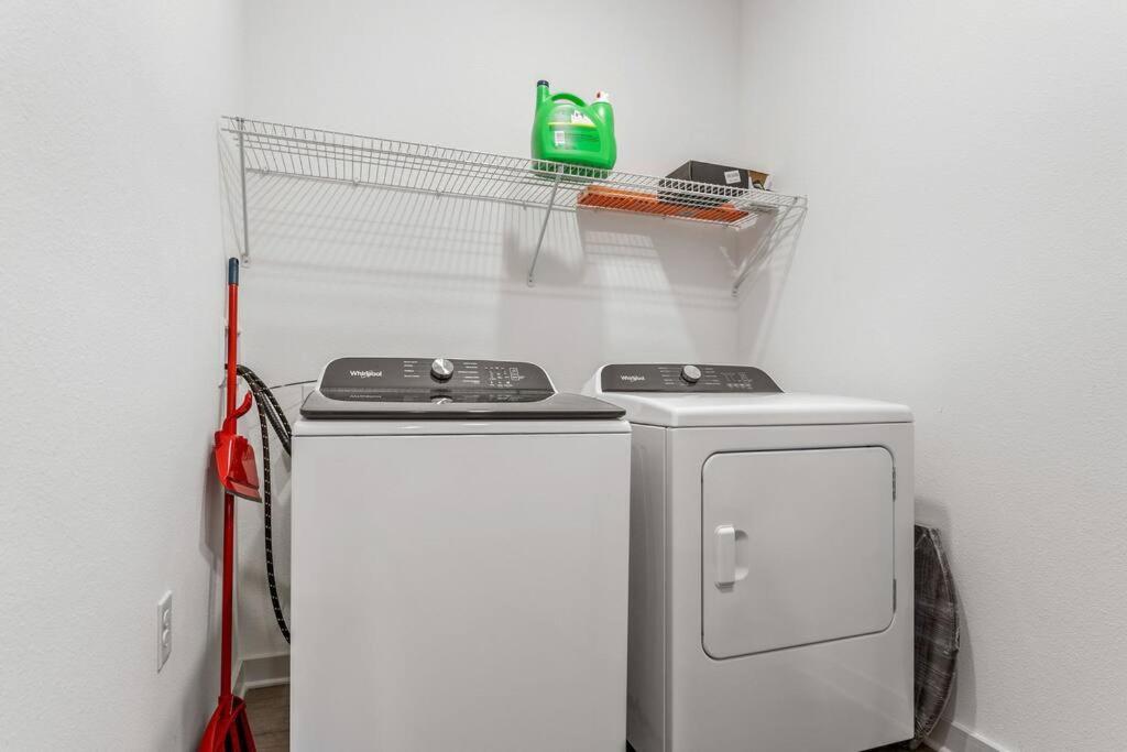 Complete Apartment ,10 Min To Parks Pets Allowed, Resort-Style Amenities Orlando Eksteriør bilde
