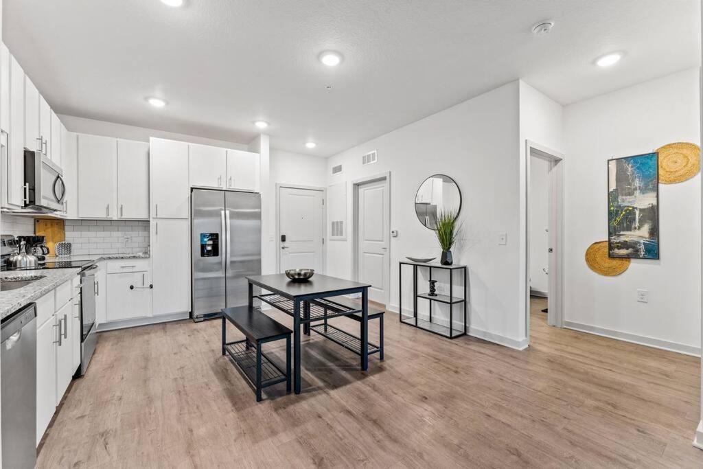 Complete Apartment ,10 Min To Parks Pets Allowed, Resort-Style Amenities Orlando Eksteriør bilde